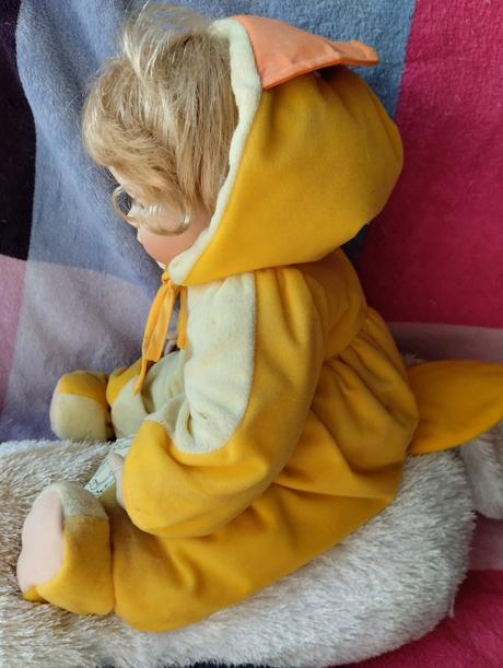 Porcelánové miminko oncrown, 