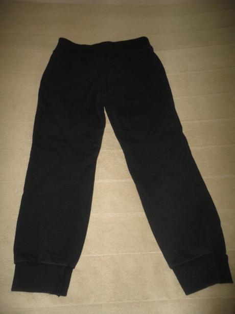 Tepláky 5-6 let, cena kus od nebo celkem, benetton,116