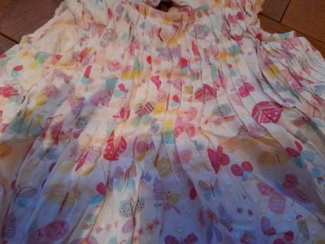 Malé šatičky s obrázky na holčičku, 80
