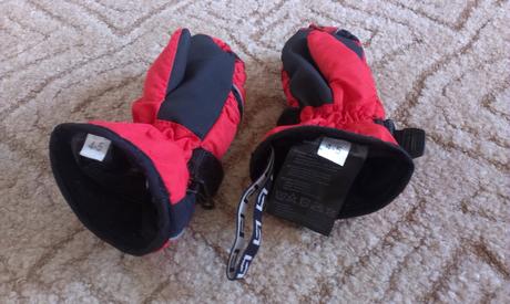 Zimní rukavičky 1-2 roky top stav, 74