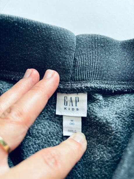 K1/ tepláky šedé zn. gap - v.8 let, gap,128