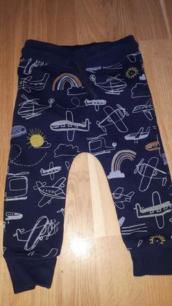 Tepláky s letadly 86 next, next,86