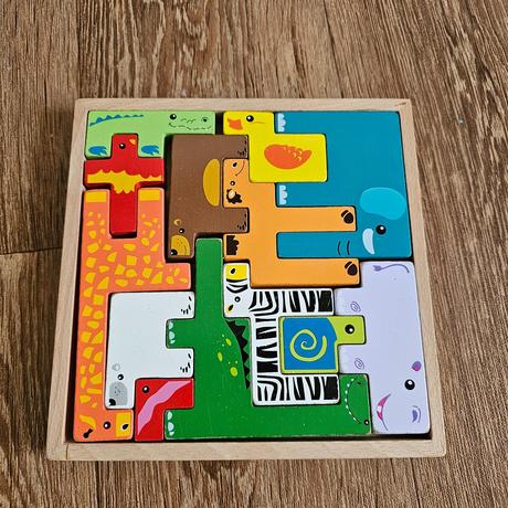 Dřevěný hlavolam - zvířátka,