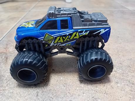 Auto 4x4 se zvukem, dickie toys, 