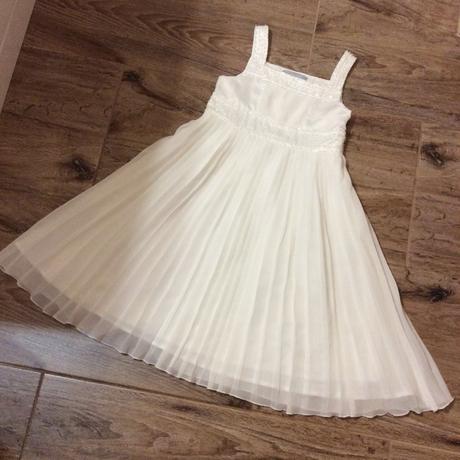 Slavnostní šaty zdobené perličkami a korálky, debenhams,104