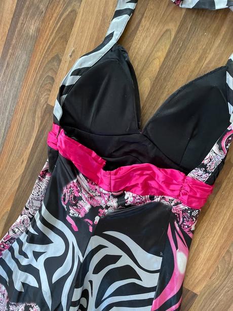 Vzor satén maxišaty, vel neuvedena cca s/m, s