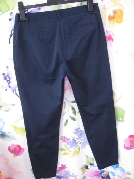 Tmavě modré přiléhavé kotníkové kalhoty, 38