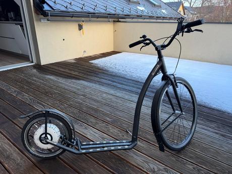 Elektrokoloběžka kostka e-tour max, 