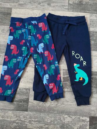 Tepláky chlapecké 2ks 92/98, marks & spencer,92