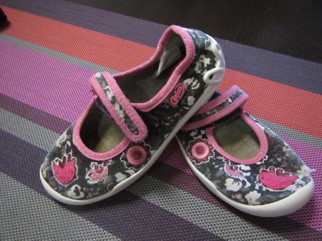 1xbačkory 27 befado-hnedíé s ružovými ozdobami, nelli blu,27