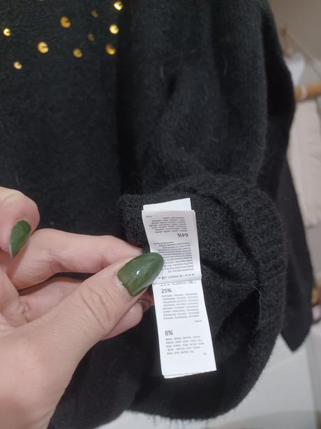 Černý svetr s flitry 164 / xs-m, reserved,164