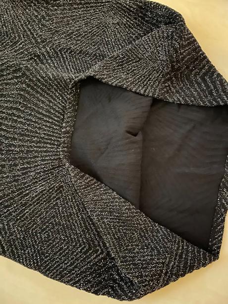 Nové úpletové třpyt minišaty s křidýlkovým rukáve, m