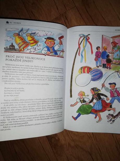 Kniha - barevný rok, 