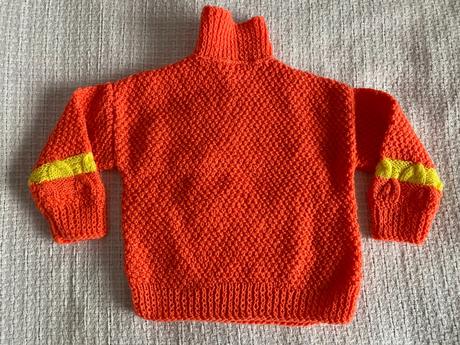 Svetr ruční práce cca 12-18 měs, 86
