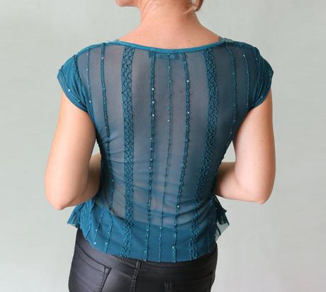 Společenský krajkový top s flitry vel. s, s