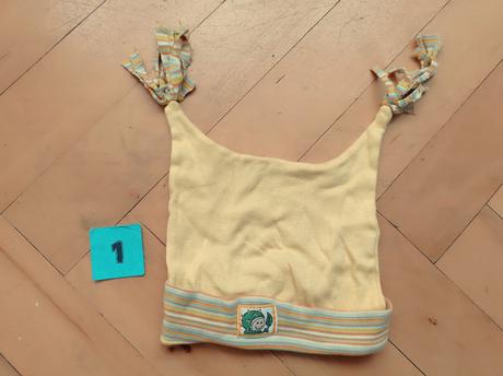 Čepice vel. 62-68, cca 41-44 cm, yetty,62