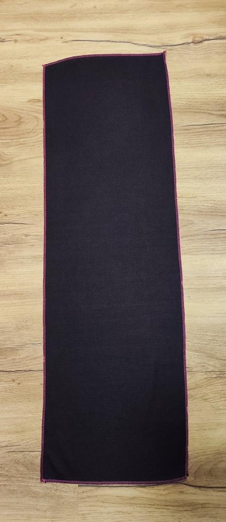 Růžovo černý chladící ručník, 