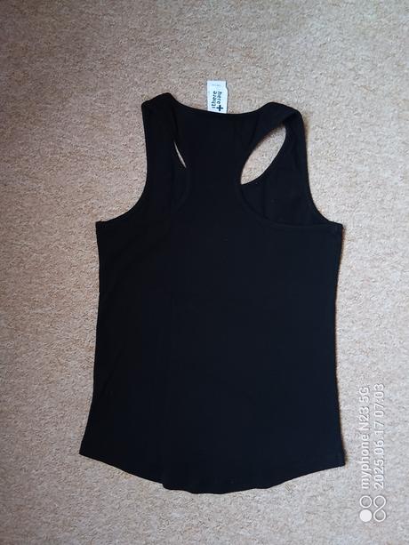 Tílko zn."here+there c&a" vel."134-140", c&a,134