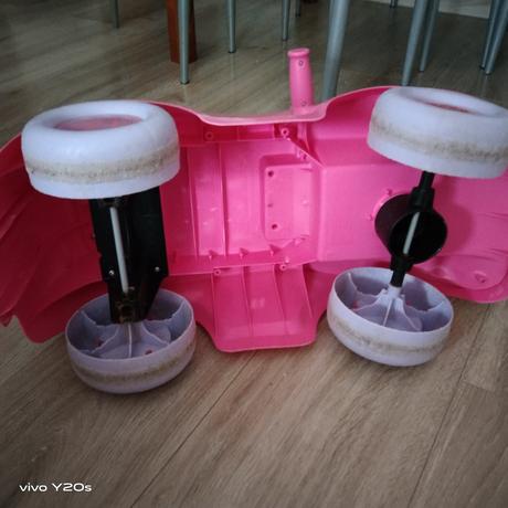 Odrážedlo autíčko,