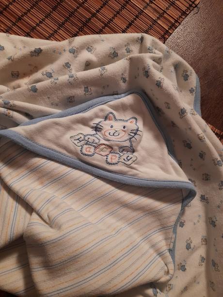 Osuška na kojence, batole, osušky s kapucou,