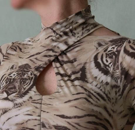 Tričko / roláček s tygříky c&a vel.xs, c&a,xs