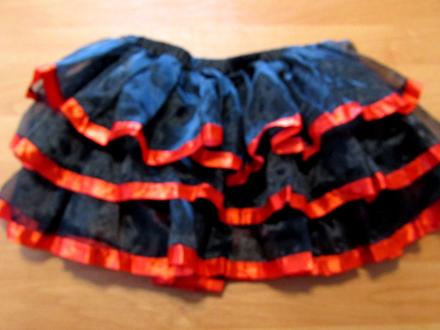 Karnevalový kostým -tylová sukýnka vel m, 