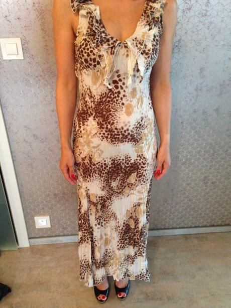 Dlouhé šaty bandolera vel.36 s květy luxus nemačka, bandolera,s