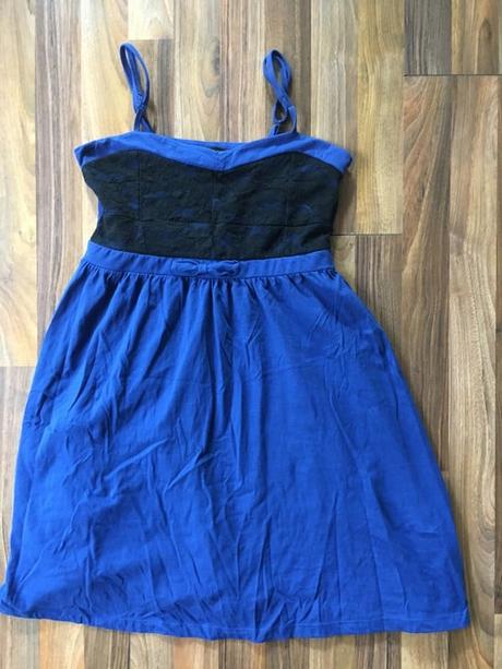 Modré šaty s krajkou, vel s/m, even + od, m
