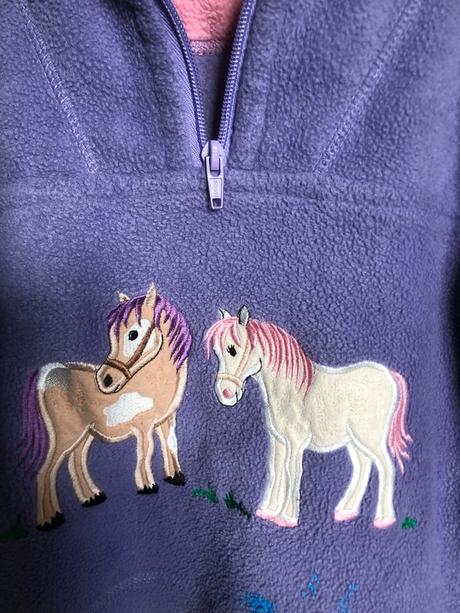 Flísová mikča s poníkama-koníkama, 104