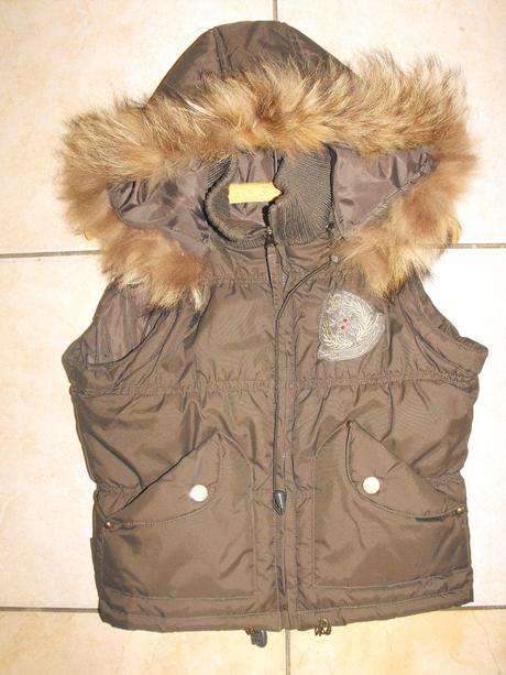 Krátka zateplená vesta s kapucňou, 164