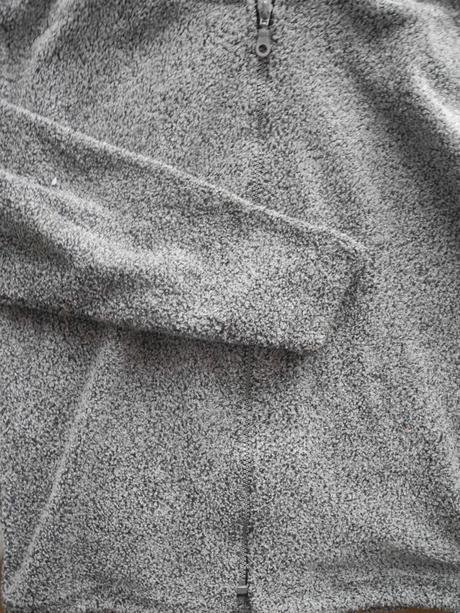 Mikina s kapucí, 158