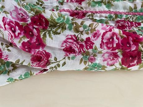 Halenka s růžemi, vel neuvedena cca m, m