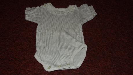 Bílé body s černými puntíky 62, 62