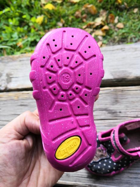 Papučky s kočičkou, 19