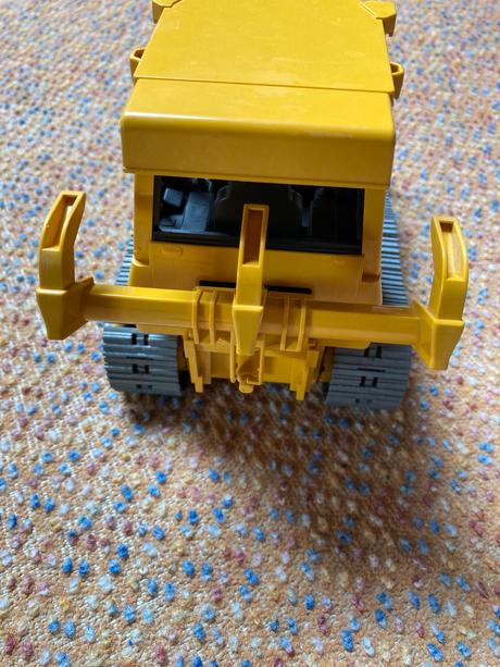 Buldozer zn. cat, 