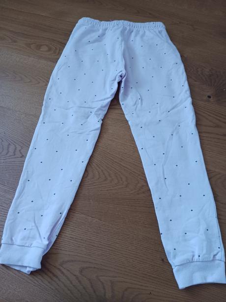 Tepláčky č.128, 128