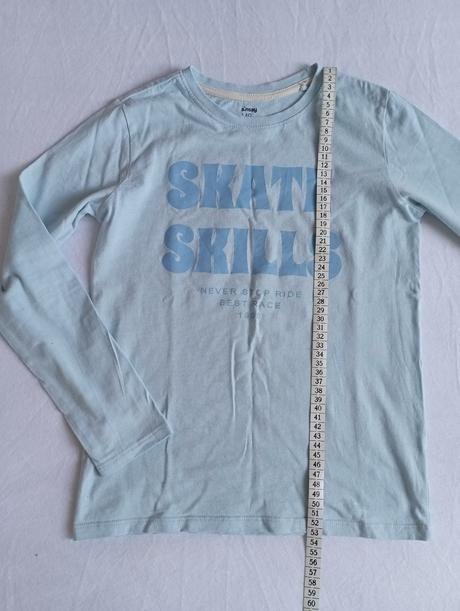 Blankytně modré tričko, sinsay,140