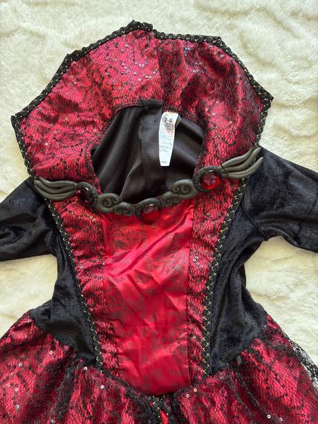 K1/kostým upírka / čarodějnice - v.7/8 let, 