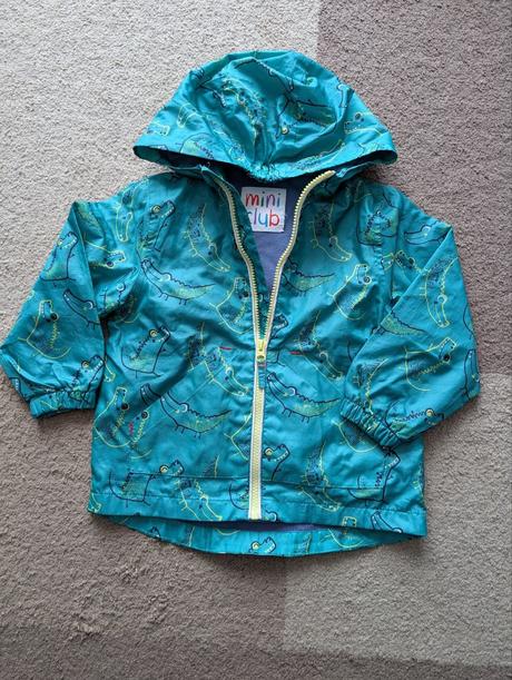 Bunda s krokodýlem, 104