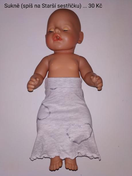Oblečení na panenku,