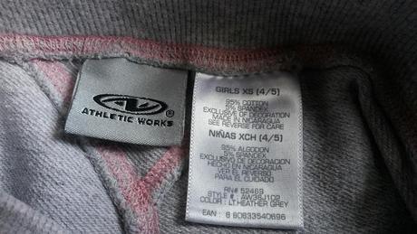 Krátké šedé tepláky vel. xs 4-5, 110