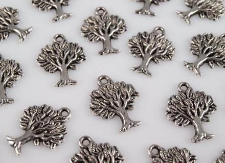 Kovový přívěsek strom + kroužek, 