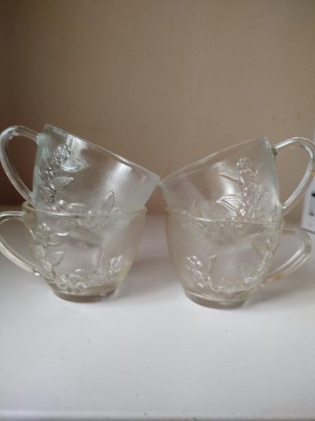 Skleněné hrnečky 4ks, 