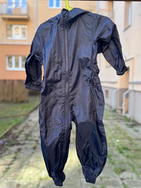 Nepromokavý overál, 98
