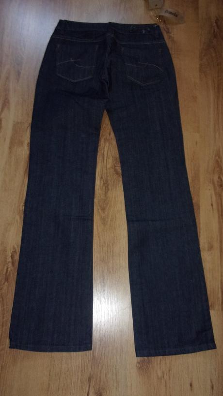 Nové džíny vel. s, včetně visačky, s
