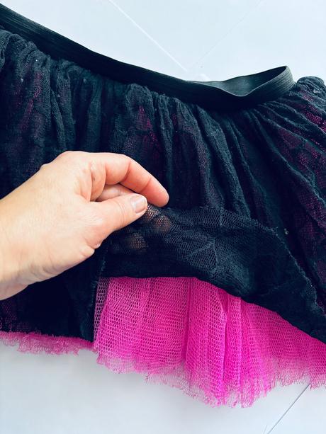 K10/ sukně čarodějnice - v.cca 10-14 let, 146