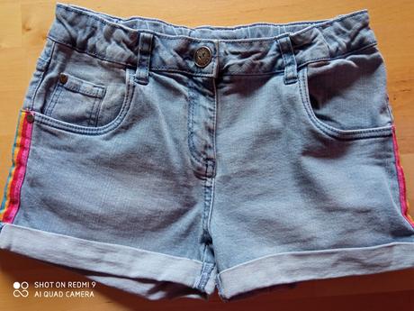 Dvoje kraťasy s tunikou, 140–152