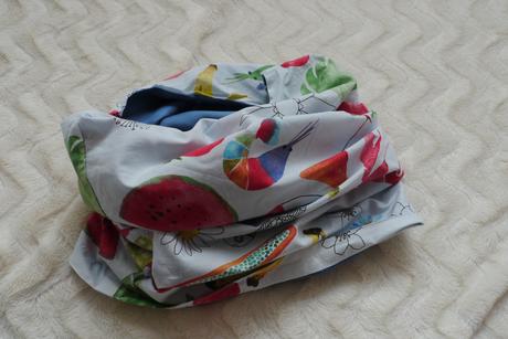 Rolak - nakrcnik - mozno nosit z obouch stran, 