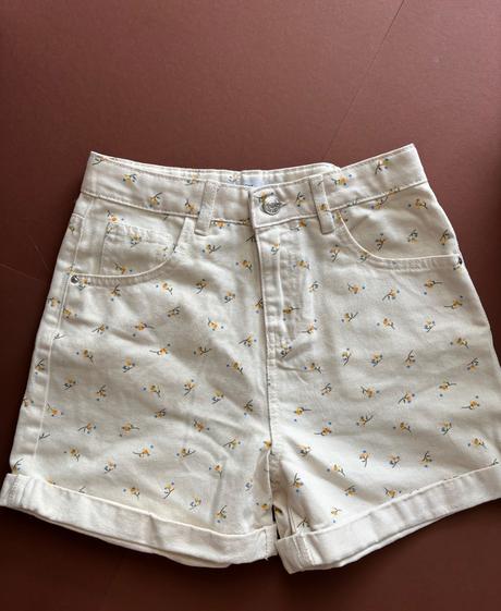 Kraťasy džínového vzhledu s kytičkami-v.11/12 let, denim co,152