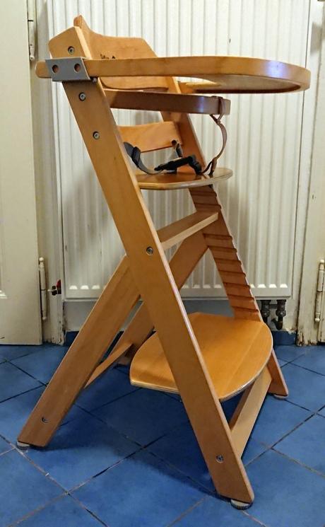Dřevěná rostoucí jídelní židlička safety 1st,